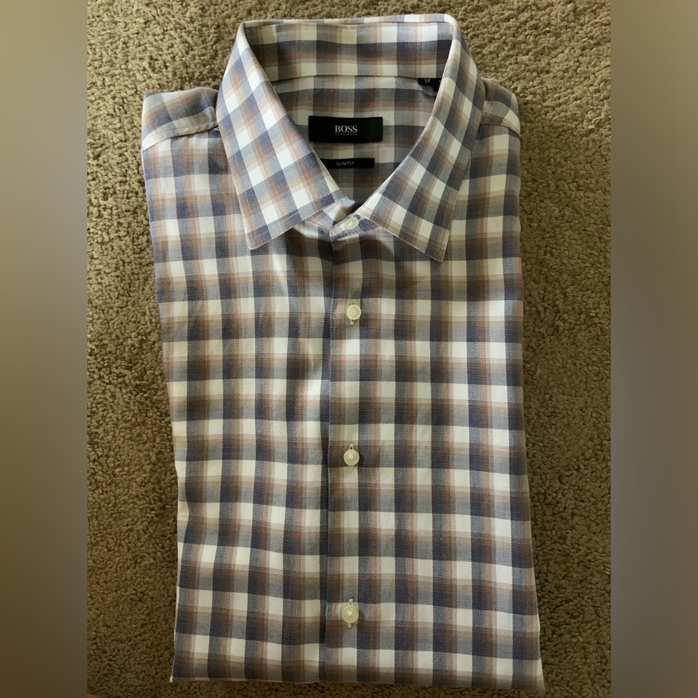Men’s Hugo Boss Dress Shirt. Size 43